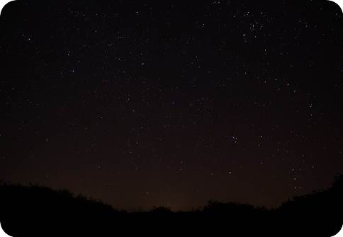 夜は満天の星空。